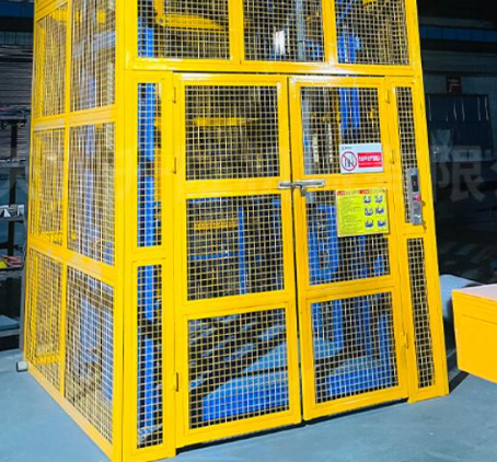 沧州货梯可以安装在室外吗